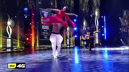 Fawad Khan Live Soulful Singing Performance in IIFA Rocks 2016 - Kal Ho Na Ho