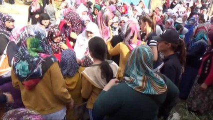 Kazada Şehit Olan Polis Memuru Kütahya'da Son Yolculuğuna Uğurlandı