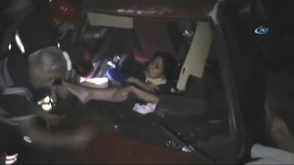 Otomobil Şarampole Devrildi: 4 Yaralı