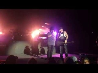 Colt Ford and Brantley Gilbert - Dirt Road Anthem (Live)