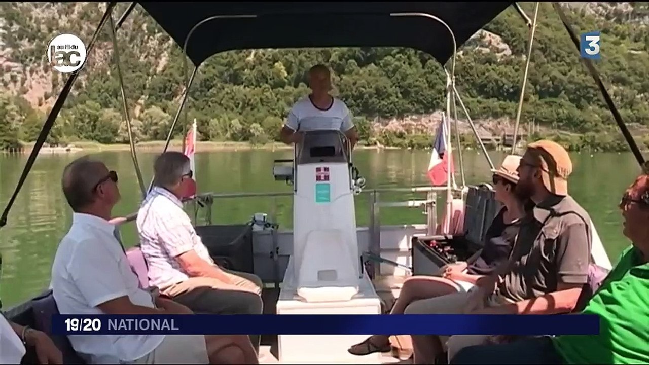 Savoie : la beauté du lac d'Aiguebelette
