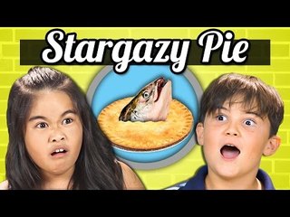 KIDS vs. FOOD - FISH HEAD PIE (Stargazy Pie)