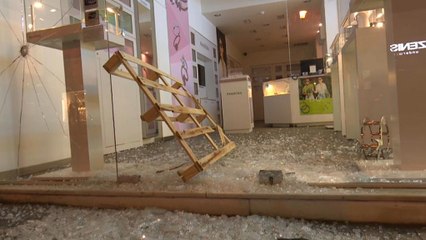 Protesters rampage through shopping area in central Athens