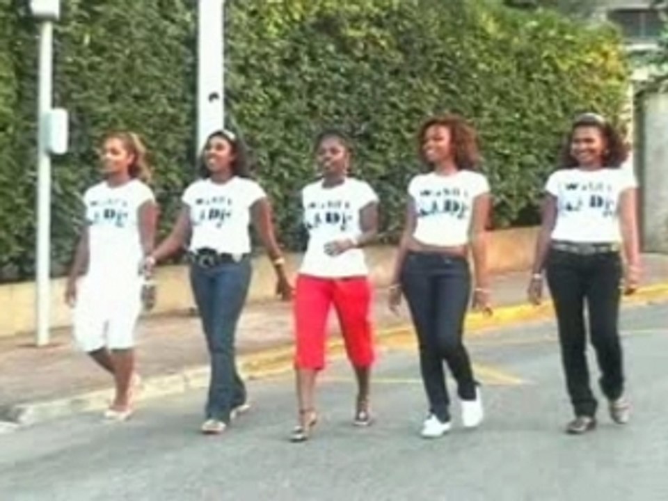 ROSINE  JOBYLUXE ZAO MBOLA HOAVY