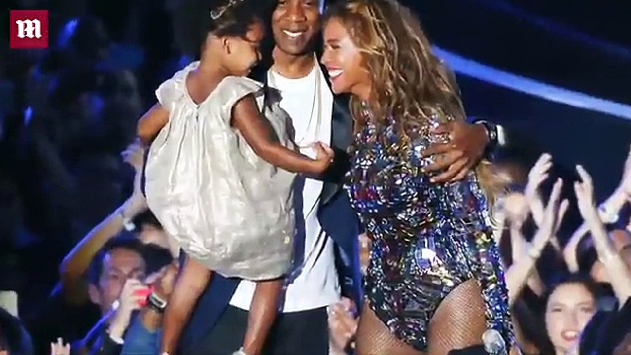 Irish mother replicates Beyonce's twins reveal photo