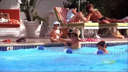 Christina Hendricks Smoking