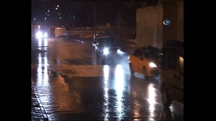 İstanbul'da yağmur hayatı felç etti