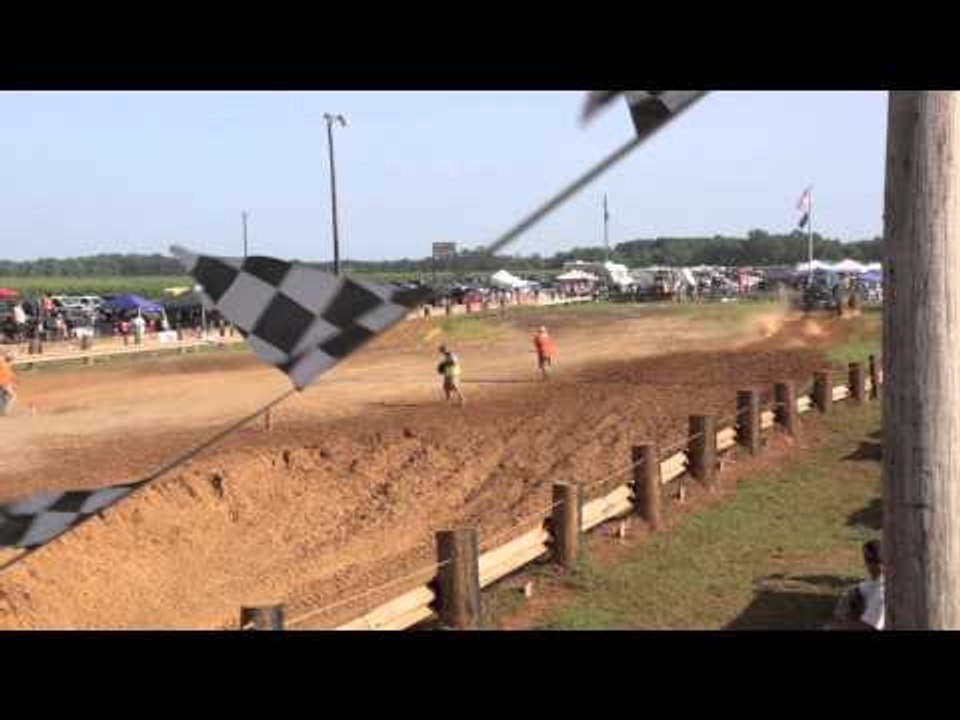 Steamboat (Ken Brewer) - Run 1 at Twitty's Mud Bog (2015)