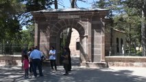 Ertuğrul Gazi Türbesi Yüz Binleri Ağırlıyor