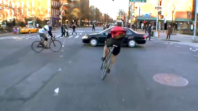 Une course illégale organisée par des cyclistes