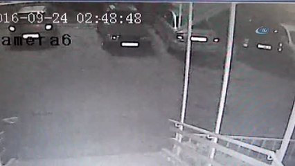 Arsız Hırsızların İnadı Şaşırtıyor...soygun Anı Kamerada