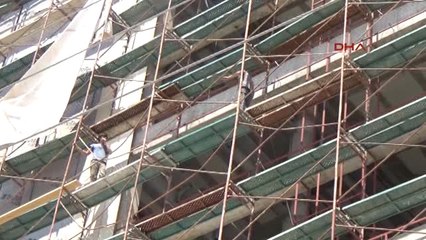 Karaman Intihara Kalkışan Işçilere Küfür Eden Müdüre Polis Tepkisi