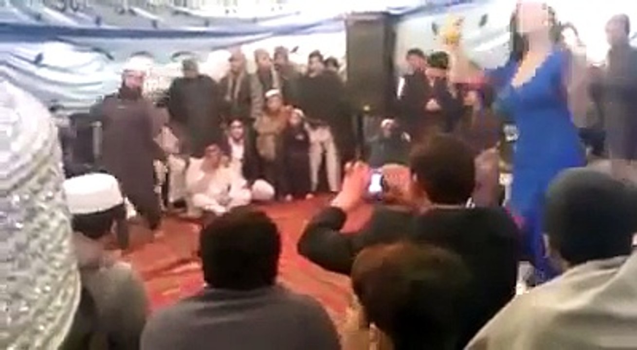 Molvi sb nay larki kay sath kisa dance kia aik bar zaror dakhan