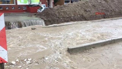 Çerkezköy Trakya'da Sağanak Yağış Etkili Oldu