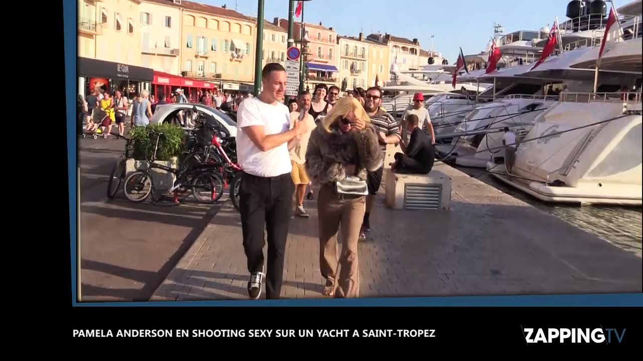 Pamela Anderson en shooting sexy sur un yacht à Saint-Tropez (vidéo)