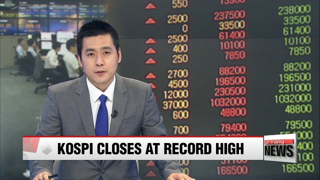 KOSPI closes at record high ahead of Q2 earnings report