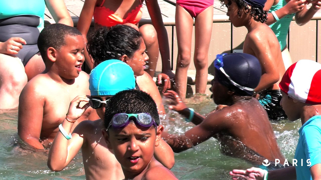 Pour la 1ère fois, Paris accueille une baignade surveillée en eau libre