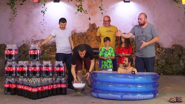 havuzda-kola mentos-deneyi 250-lt.-kola-60-paket-mentos-ve-melih