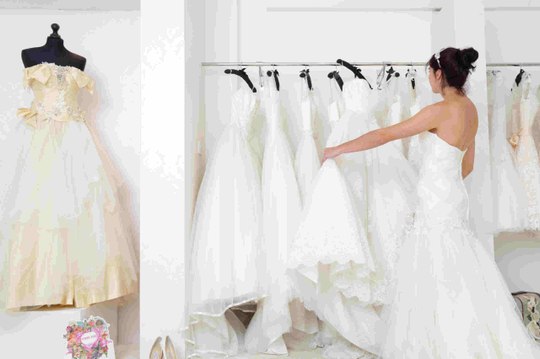 Alfred Angelo closing prompts gown-sharing on social media