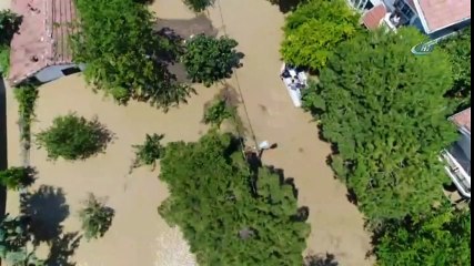 Silivri’de Mahsur Kalanların Botlarla Kurtarılması Havadan Görüntülendi