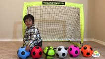 Des balles les couleurs couleurs remplissage pour enfants Apprendre apprentissage Football Football tout petit avec Tube educatio