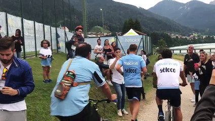 LEIVA, PRIMO ALLENAMENTO E BAGNO DI FOLLA CON LA LAZIO!