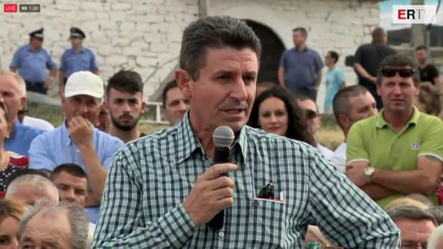 Tapia që shkarkoi drejtorin - Top Channel Albania - News - Lajme