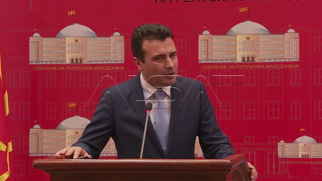 Заев: Законот за албанскиот ќе влезе во Парламентот