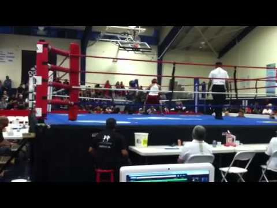 Hans Perez fighting in Oxnard