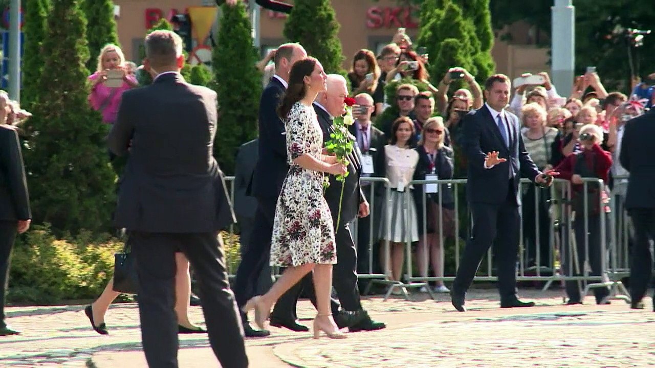 Príncipe William encontra Lech Walesa