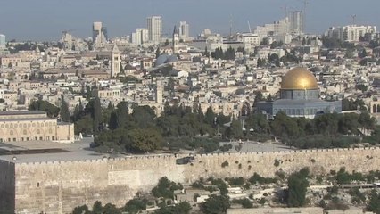 مواجهات حول الأقصى والفلسطينيون يرفضون الخضوع