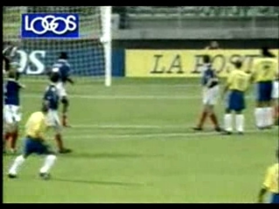 Roberto Carlos Best Free Kick Ever video Dailymotion