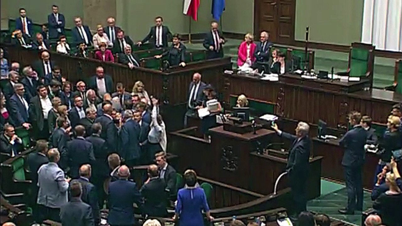 Kaczynski beschimpft Polens Opposition als 'Verräter'