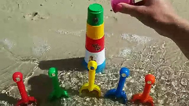 Learn Colors with Shovel Toys for Children Toddlers Babies Play with Shovels Outdoor Playground