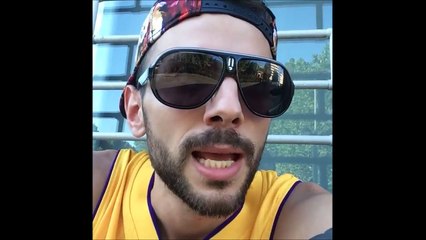 Mr.Hide si tatua il logo di Youtubefacagare se... (Instagram Stories)