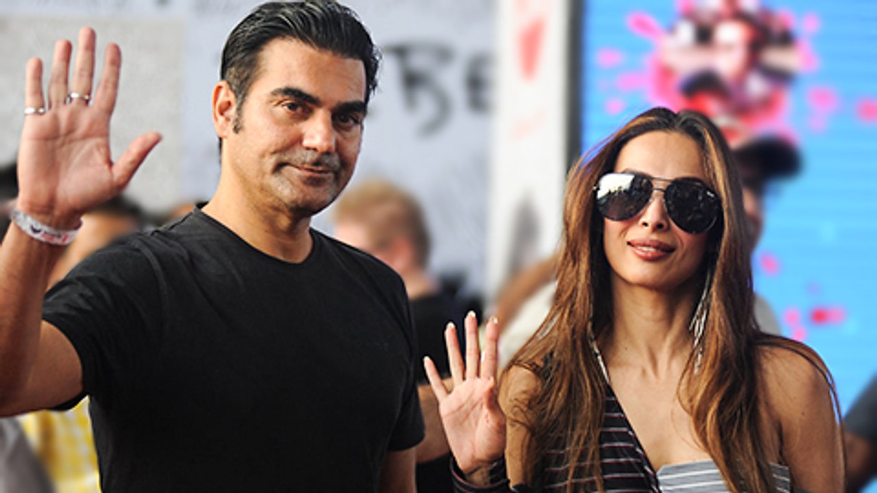 Malaika Arora And Arbaaz Khan SPOTTED Together At Mumbai Airport