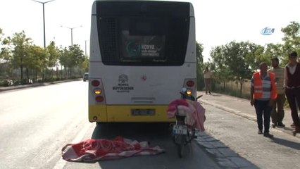 Belediye Otobüsüne Arkadan Çarpan Motosiklet Sürücüsü Hayatını Kaybetti