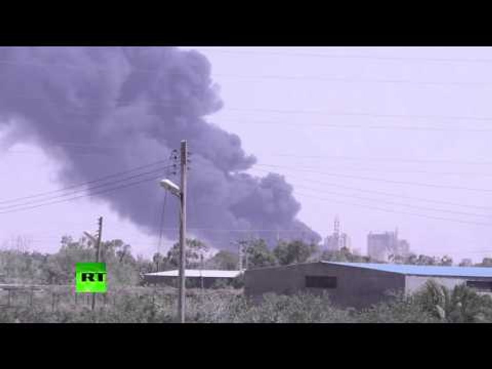 RAW: Smoke rises over Benghazi as Libyan army & militant forces continue fighting