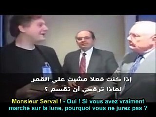Neil Amstrong refuse de jurer sur la Bible qu’il a bien marché sur la Lune