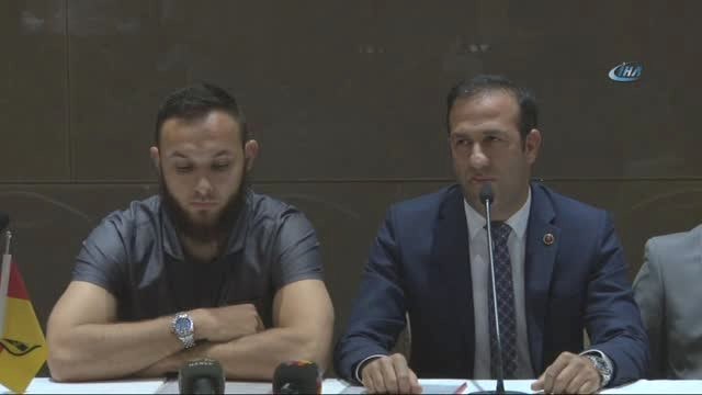 Yeni Malatyaspor, Nacer Barazite ile Sözleşme İmzaladı