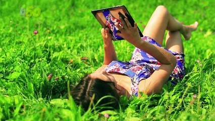 Facebook Likes Could Be Making Us Dumber