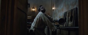 Game Of Thrones 7x01 : Samwell horrible toilet scene