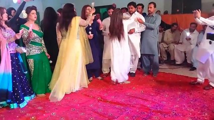 Mehak malik mujra 2017 Chita Chola Karamat Ali