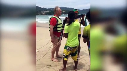 CHOC : un touriste fait une chute mortelle lors d’un vol en parachute ascensionnel