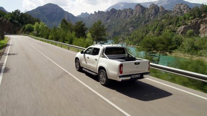 Mercedes-Benz X-Class Line POWER - Driving Video