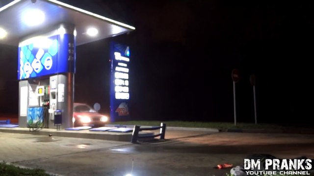 Zombie Scare Prank In Russia