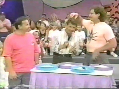 Nickelodeon's What Would You Do? Feeding A Tarantulas