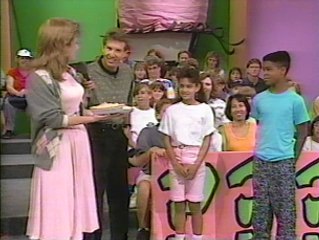 Nickelodeon's What Would You Do? Eating The World's Worst Pie