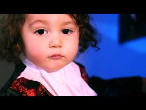 Broken Matt™ wrestling: The Hardy Family Sing Obsolete