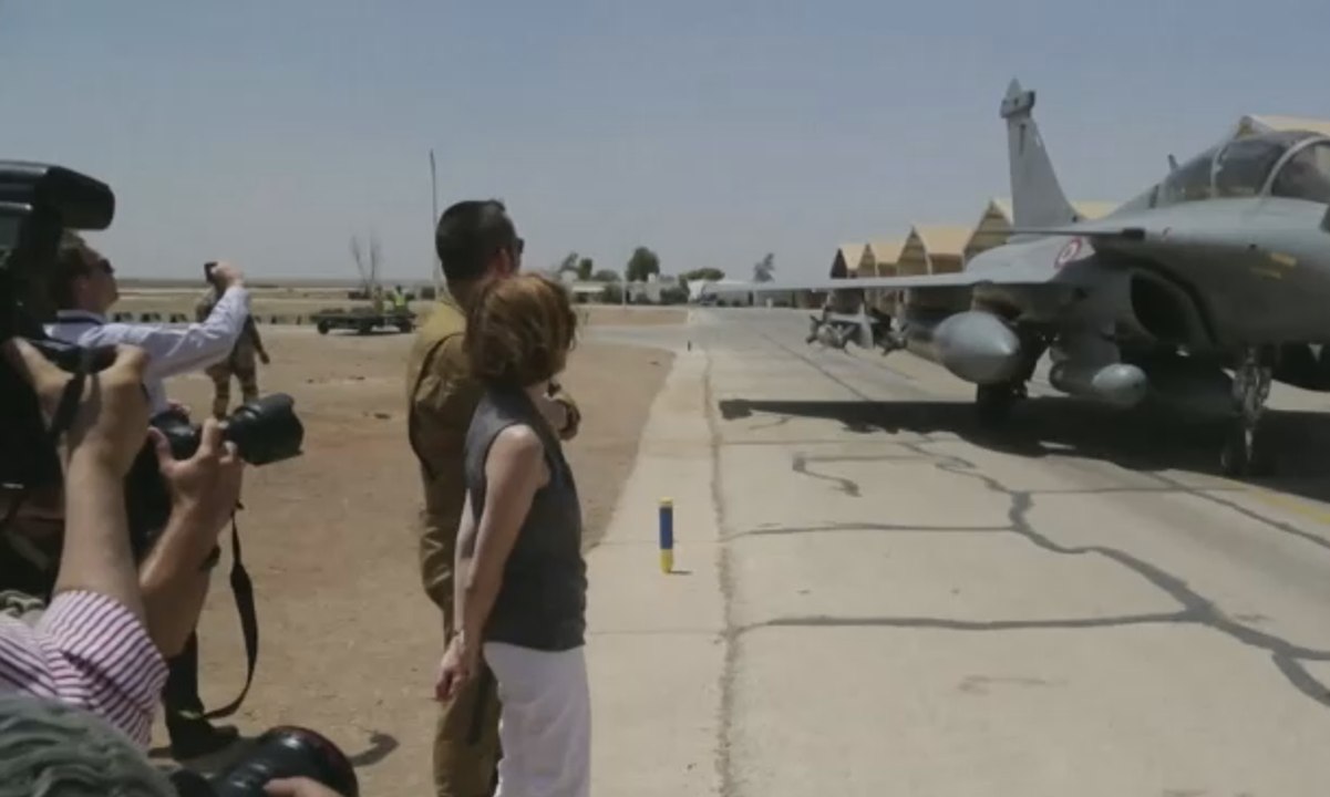 Menlu Perancis Temui Pasukan Pemberantas ISIS